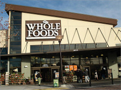 Whole　Foodsという名前のスーパー