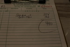 258と182で合計440ペソと書かれたYamazakiの伝票
